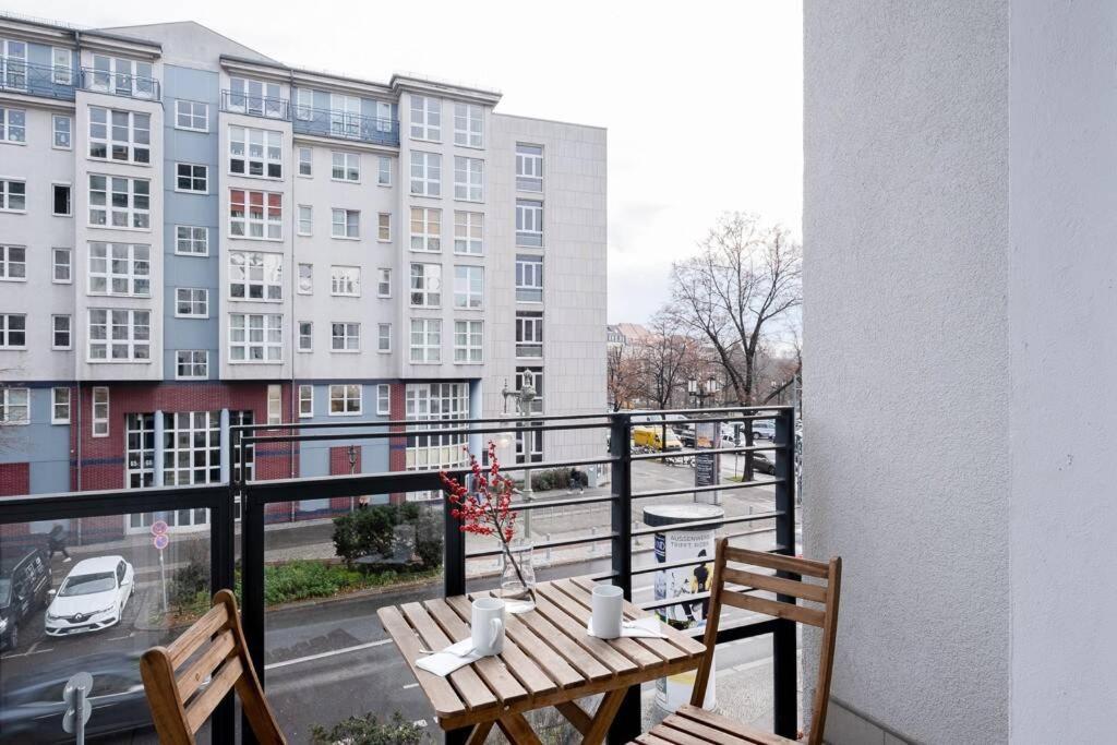 Sc 05 By Rockchair Apartments L Superhost Status L 2 Bedrooms Boxspringbeds Balcony Elevator - Cozy Family & Business Flair Welcomes You! Berlin Exterior photo