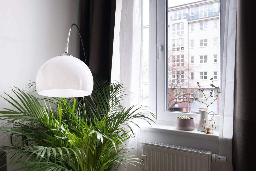Sc 05 By Rockchair Apartments L Superhost Status L 2 Bedrooms Boxspringbeds Balcony Elevator - Cozy Family & Business Flair Welcomes You! Berlin Exterior photo